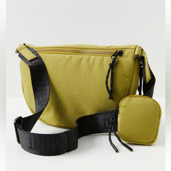 Free People FP Movement Hit The Trails Sling Bag - Picture 5 of 6